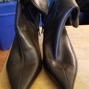 NINE WEST BOOTS/BOOTIES